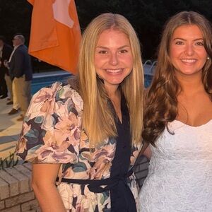 Meet your Posher, Emalee